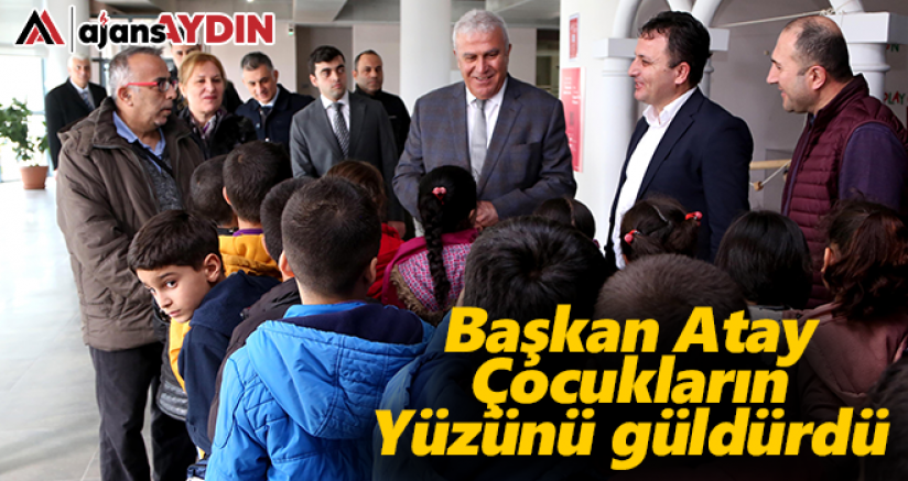 Başkan Atay çocukların yüzünü güldürdü