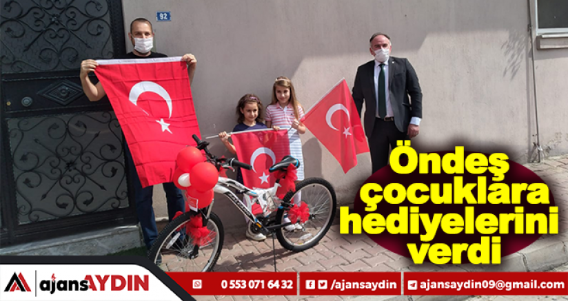 Öndeş çocuklara hediyelerini verdi