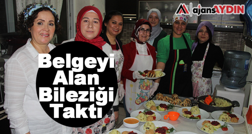 Belgeyi alan bileziği taktı