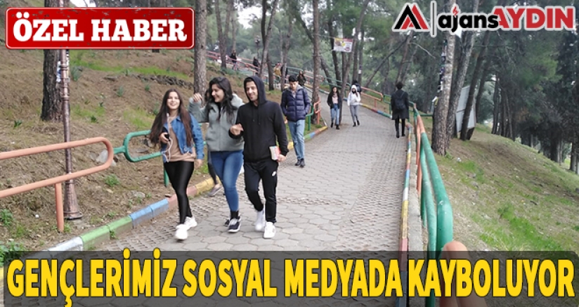 Gençlerimiz Sosyal Medyada Kayboluyor